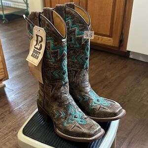 Corral Kids Brown and Teal Cowgirl Boots with tags still on them!